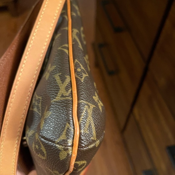 Authentic Louis Vuitton Vintage Musette Salsa Crossbody Handbags - Picture 7 of 16